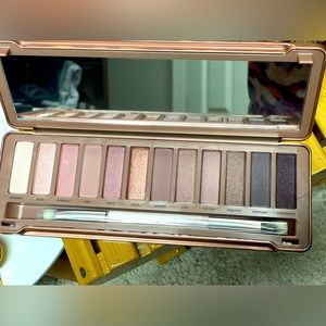 Urban Decay Naked 3 pallet